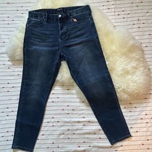 DEAR JOHN- high rise boyfriend . Size 31